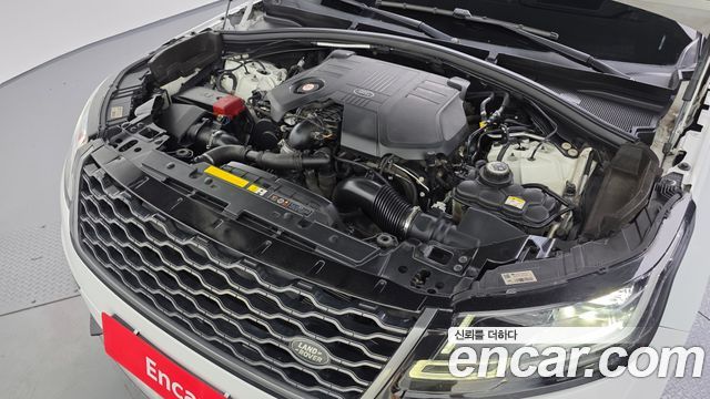 Land Rover Range Rover Velar 2019 — photo 6