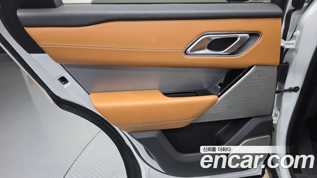 Land Rover Range Rover Velar 2019 — photo 15