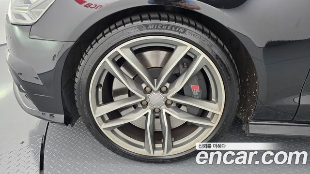 Audi S6 2016 — photo 5