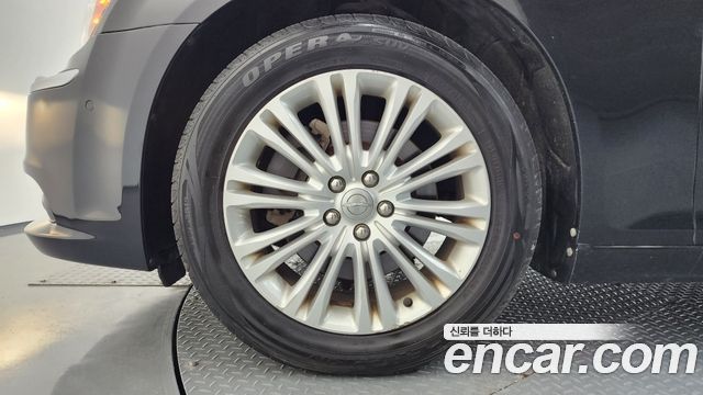 Chrysler 300C 2014 — photo 5