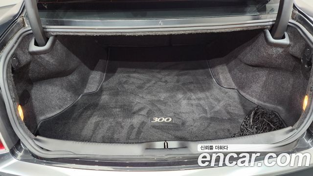 Chrysler 300C 2014 — photo 20