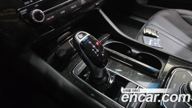 Kia K9 2017 — photo 12