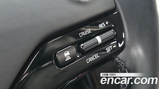 Kia K9 2017 — photo 23