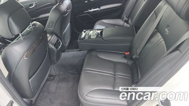 Kia K9 2017 — photo 16