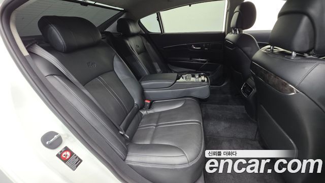 Kia K9 2017 — photo 32