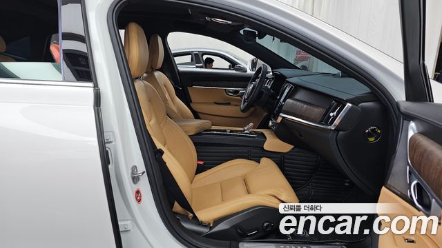 Volvo S90 2024 — photo 17