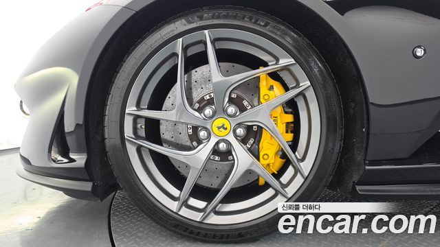 Ferrari 812 2020 — photo 5