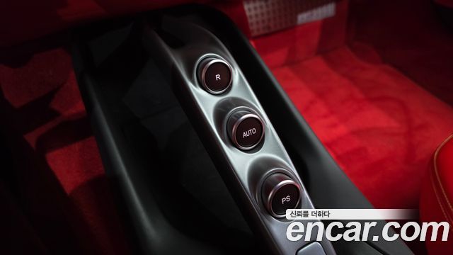 Ferrari 812 2020 — photo 9