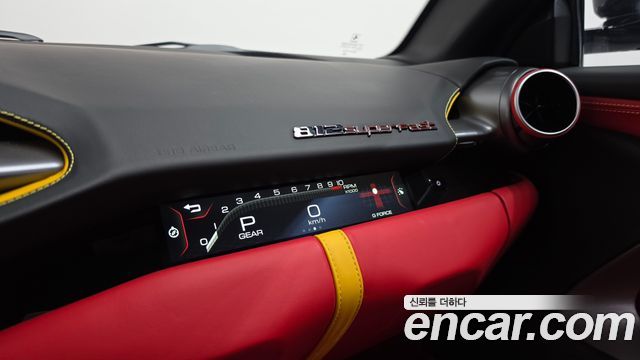 Ferrari 812 2020 — photo 18