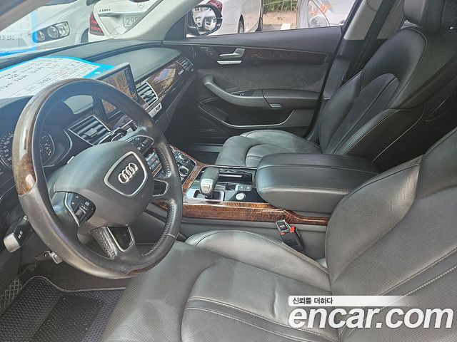 Audi A8 2015 — photo 6