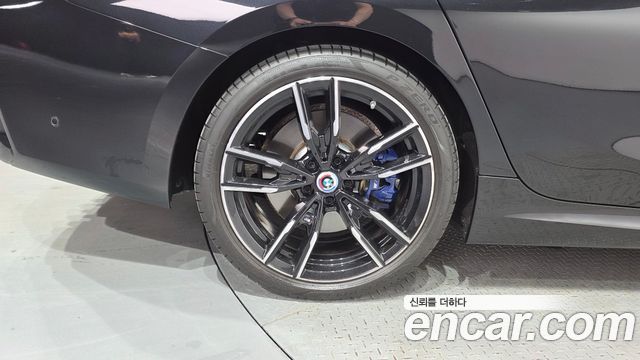 BMW 3-Series 2023 — photo 5