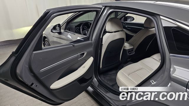 Hyundai Sonata 2020 — photo 24
