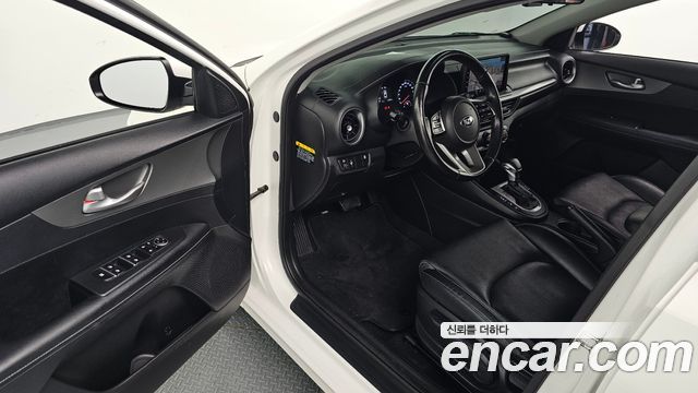Kia K3 2019 — photo 10