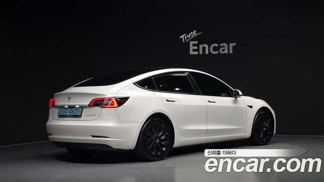 Tesla Model 3 2022 — photo 2