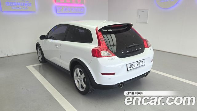 Volvo C30 2012 — photo 3