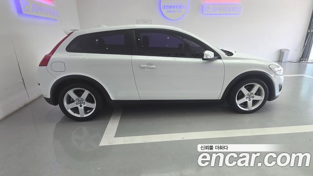 Volvo C30 2012 — photo 6