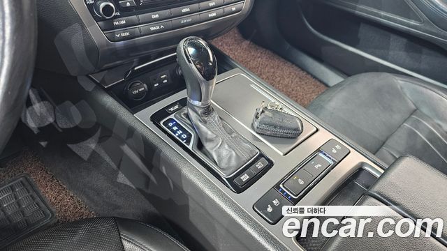 Hyundai Genesis 2016 — photo 9
