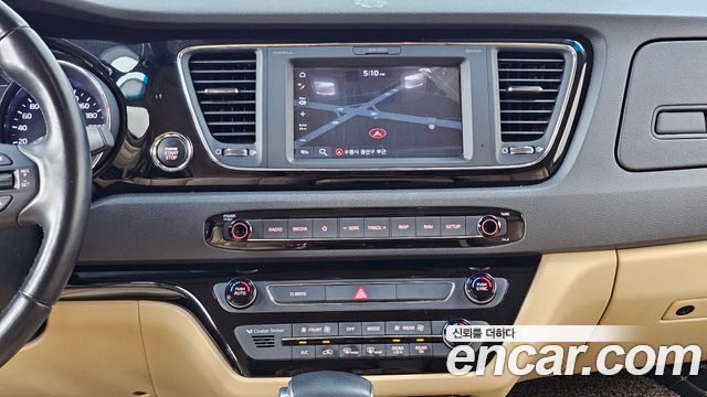Kia Canival 2019 — photo 18