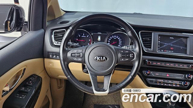 Kia Canival 2019 — photo 19