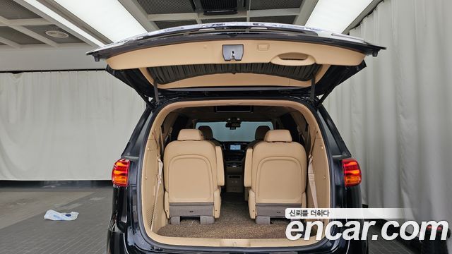 Kia Canival 2019 — photo 26