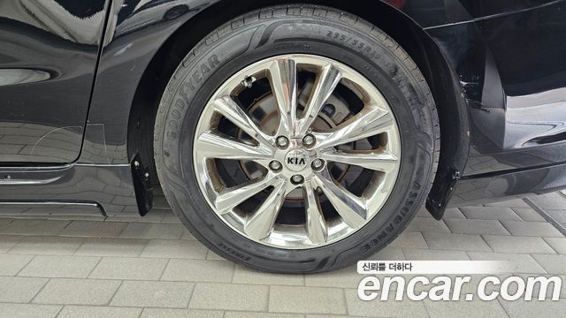 Kia Canival 2019 — photo 7