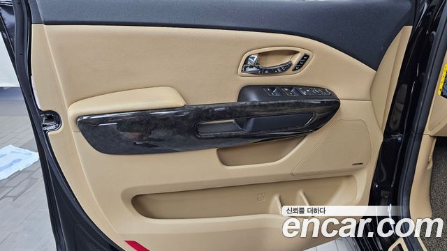 Kia Canival 2019 — photo 14
