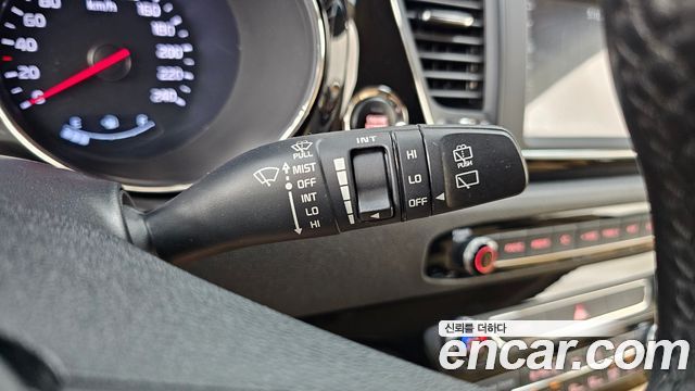 Kia Canival 2019 — photo 29