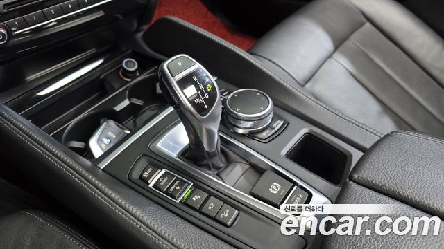 BMW X6 2018 — photo 12