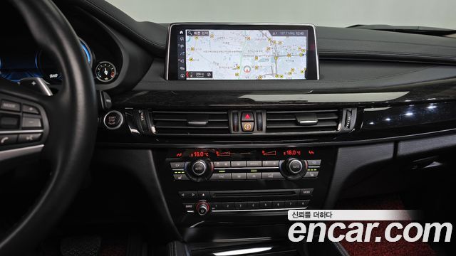 BMW X6 2018 — photo 18