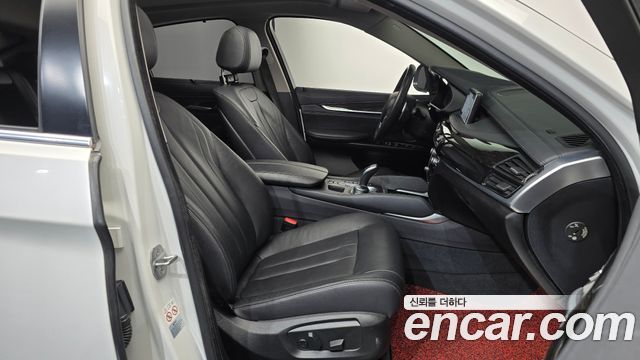 BMW X6 2018 — photo 16
