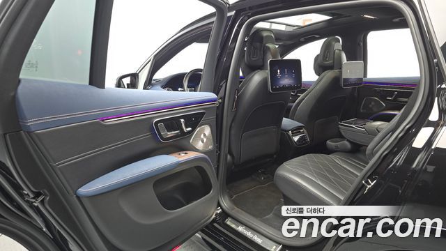 Mercedes-Benz EQS 2023 — photo 16