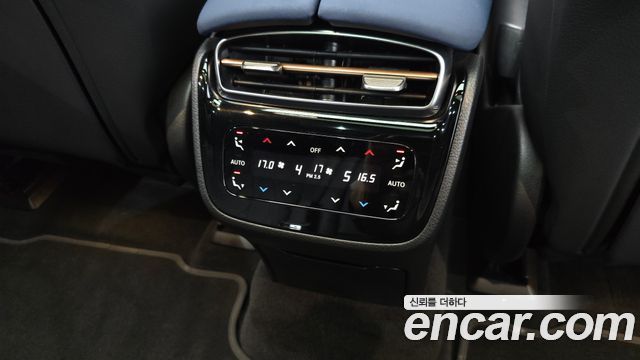 Mercedes-Benz EQS 2023 — photo 32