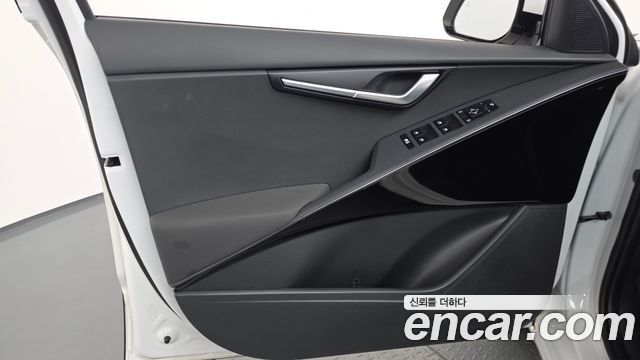 Kia Niro 2026 — photo 14