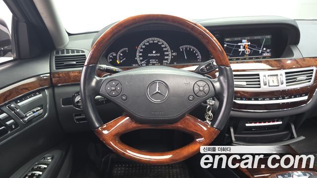 Mercedes-Benz S-Class 2012 — photo 14