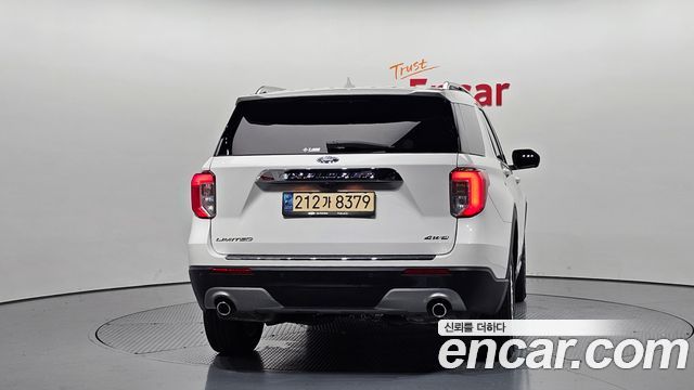 Ford Explorer 2022 — photo 4