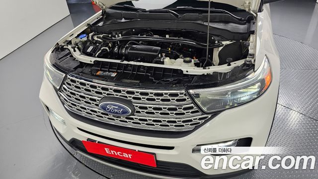 Ford Explorer 2022 — photo 6