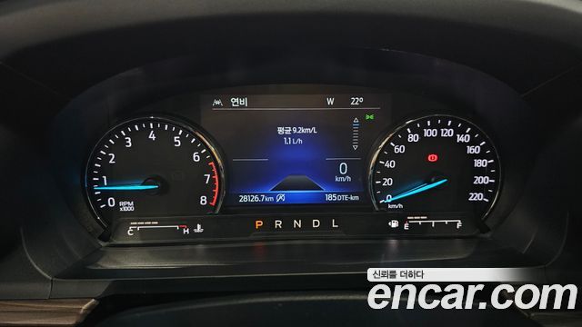 Ford Explorer 2022 — photo 11