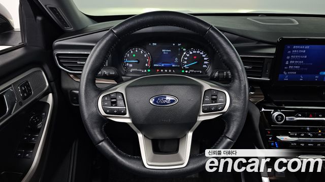 Ford Explorer 2022 — photo 19