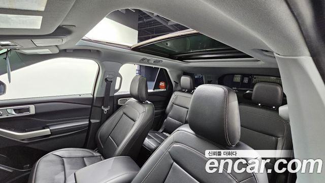 Ford Explorer 2022 — photo 25