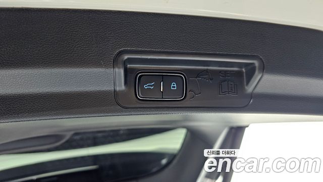 Ford Explorer 2022 — photo 26