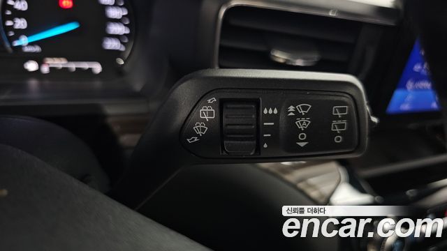 Ford Explorer 2022 — photo 34
