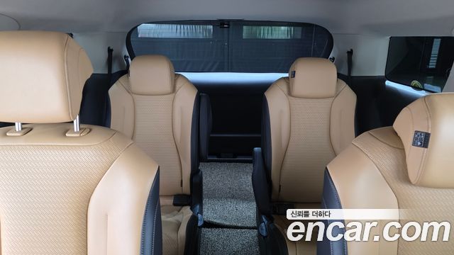 Kia Canival 2021 — photo 12