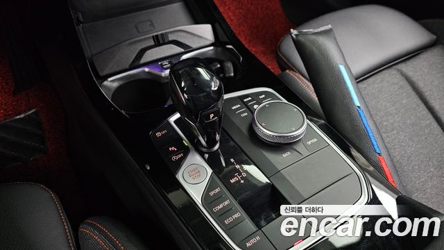 BMW 1-Series 2021 — photo 12