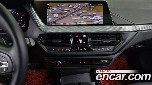 BMW 1-Series 2021 — photo 20
