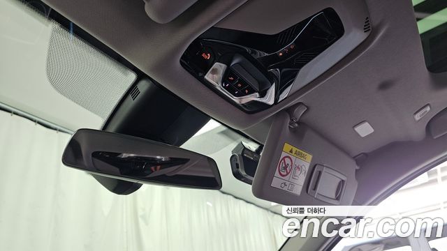 BMW 1-Series 2021 — photo 23