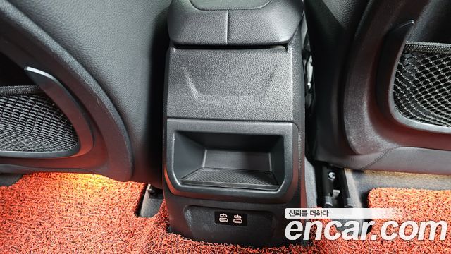 BMW 1-Series 2021 — photo 30