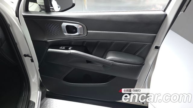 Kia Sorento 2023 — photo 14