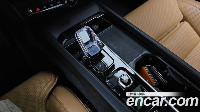 Volvo V60 2023 — photo 12