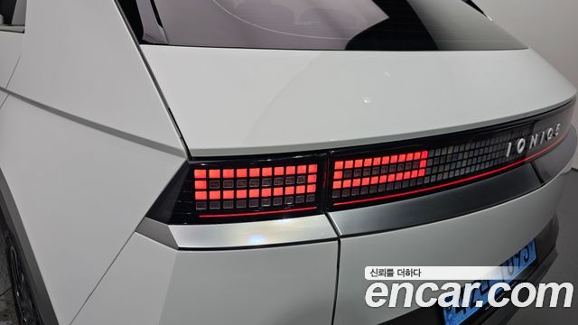 Hyundai Ioniq5 2022 — photo 9