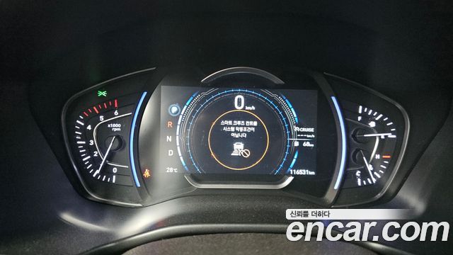 Hyundai Santafe 2019 — photo 11